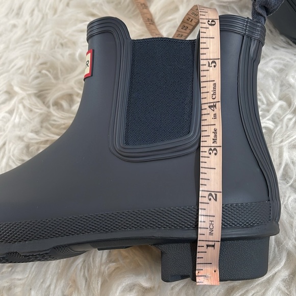 HUNTER Women's Original Chelsea Rain Boots Waterproof Size 7 Dark Blue New - Picture 12 of 12